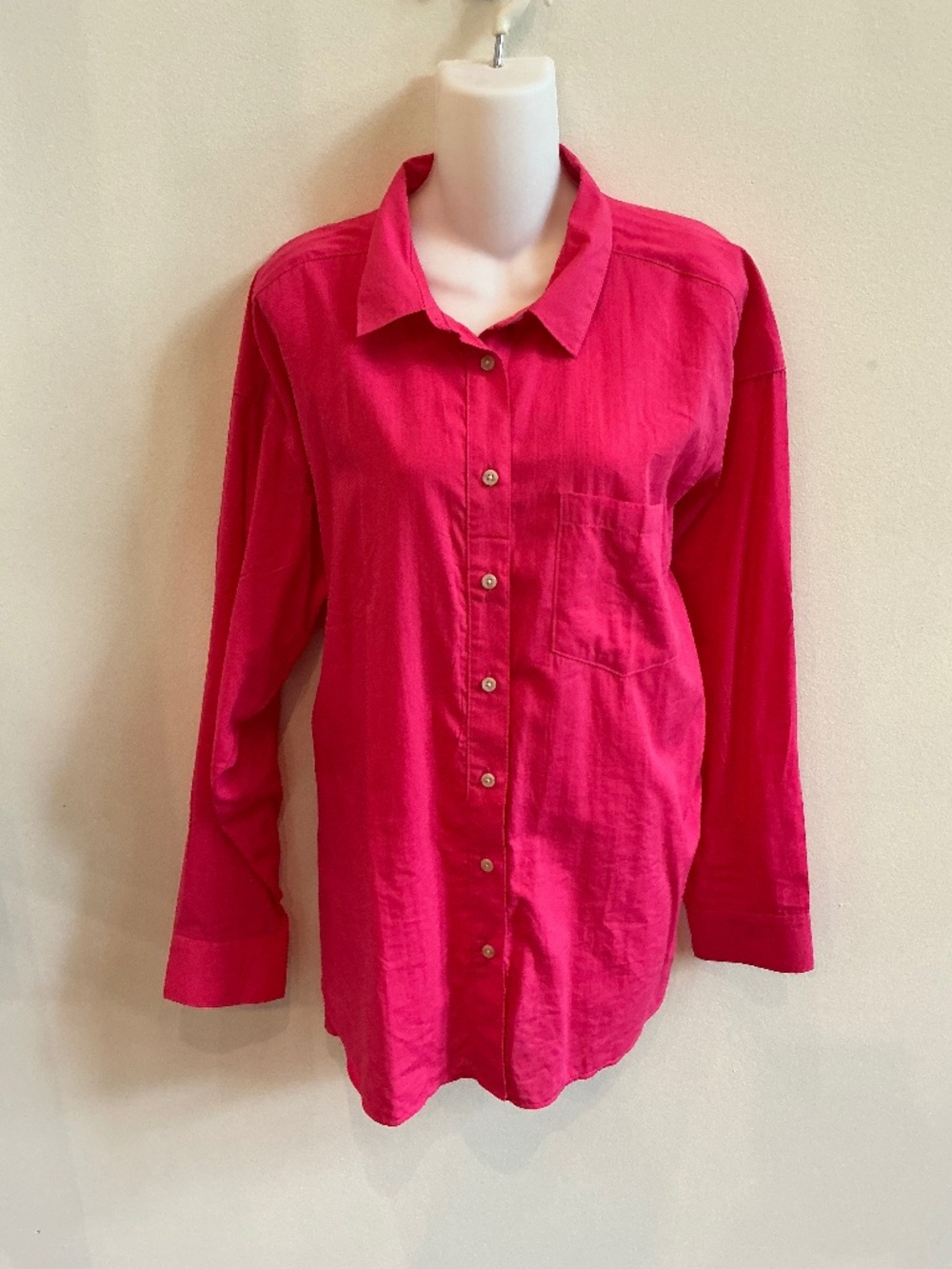 Size M Lands End top - hot pink
